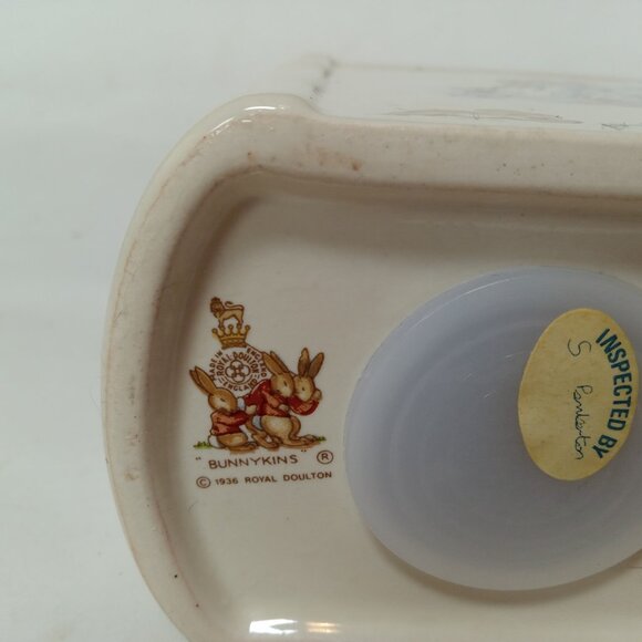 Bunnykins Royal Doulton Child's COIN SAVINGS BANK Peter Rabbit Book w/ Box - Picture 9 of 16